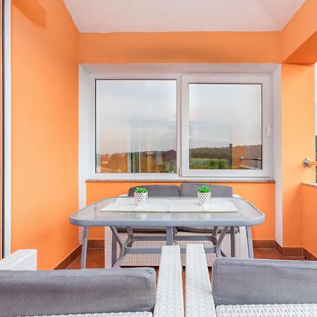 Apartament 2 Bedroom In *