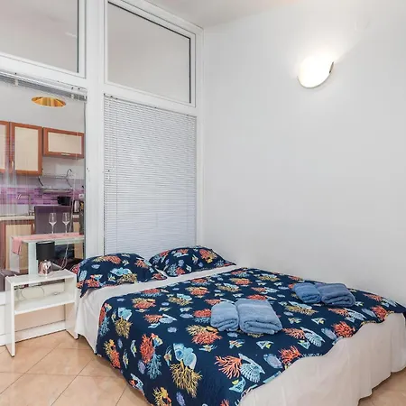 2 Bedroom In *