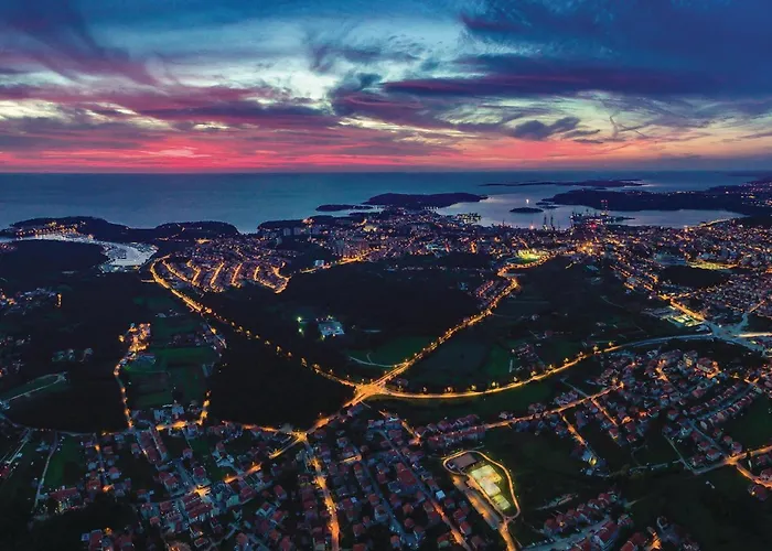 Appartement 2 Bedroom Stunning In *